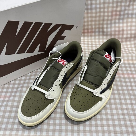 Air Jordan Travis Scott 1 Low Og Medium Olive - Picture 1 of 6